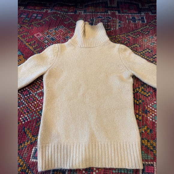 Celine Cropped turtleneck cashmere sweater - Picture 2 of 4